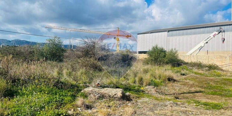 20250908104949-979787-3