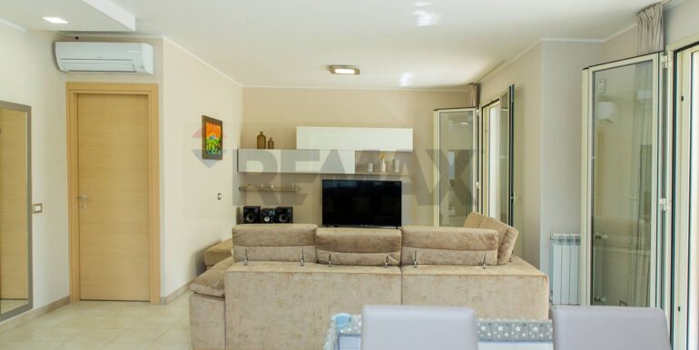 20250908105356-977470-8