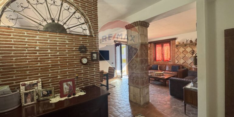 20250908120834-979806-10