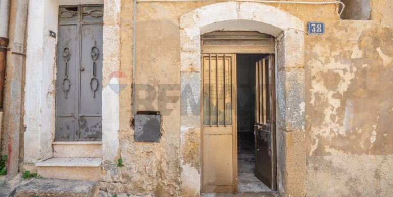 20250908164834-975328-8