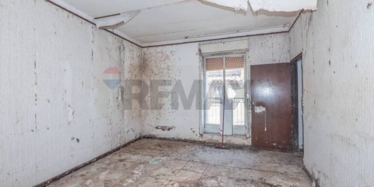 20250908164852-975328-12