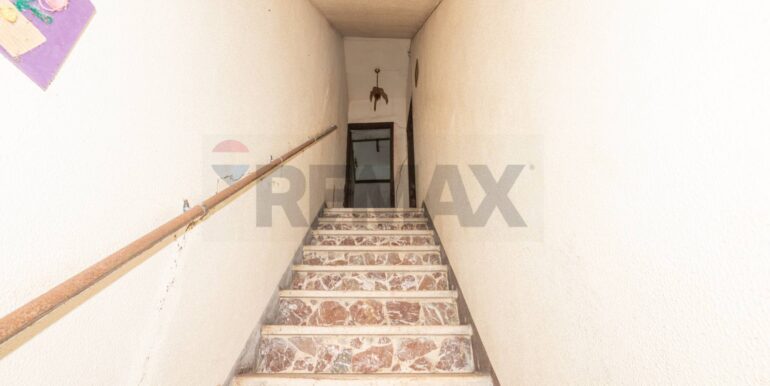 20250908164912-975328-17