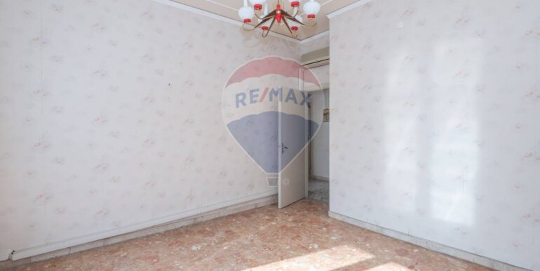 2025090994244-977945-7