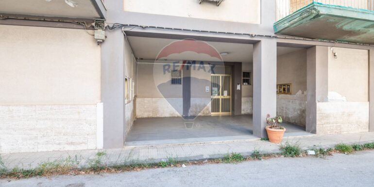 2025090994348-977945-22