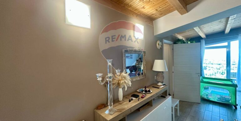 2025090995357-979976-6