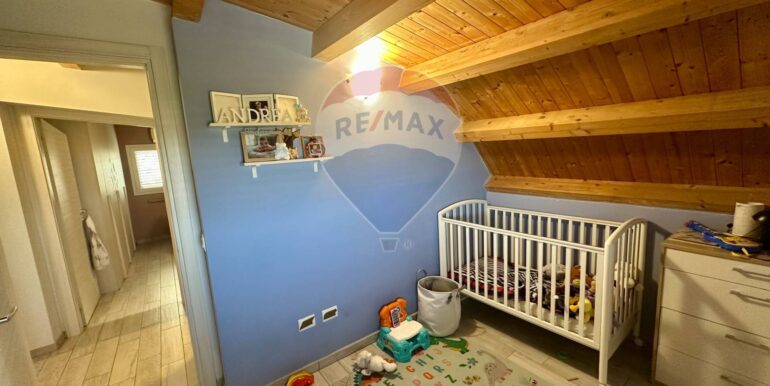 2025090995403-979976-8