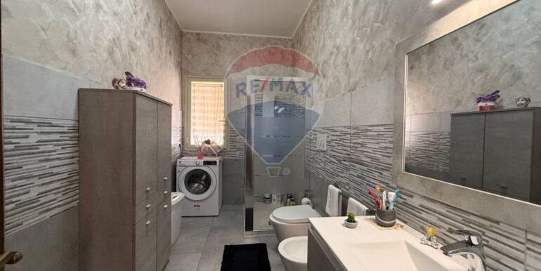 20250911213232-982260-11