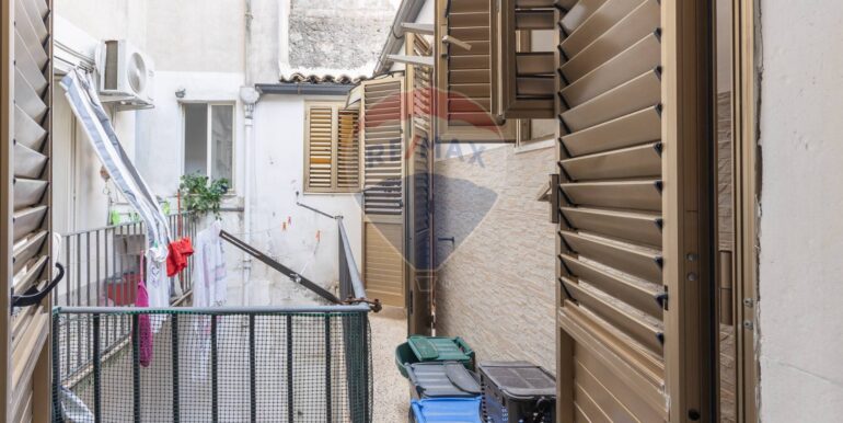 20250912173338-978833-10