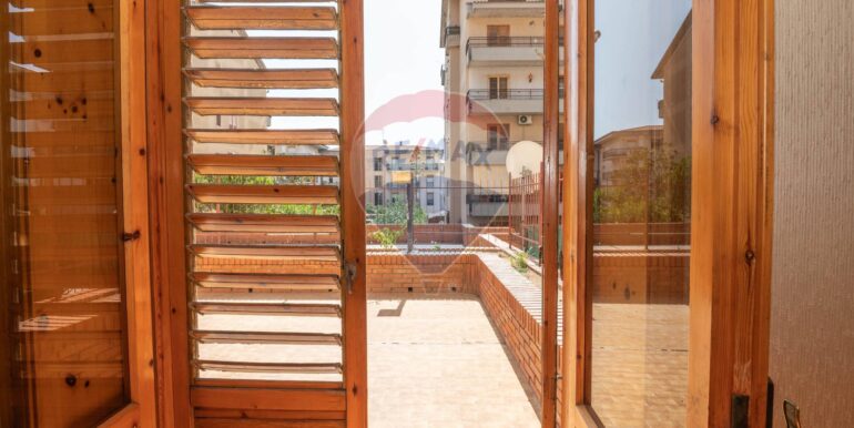 20250915125423-977702-18