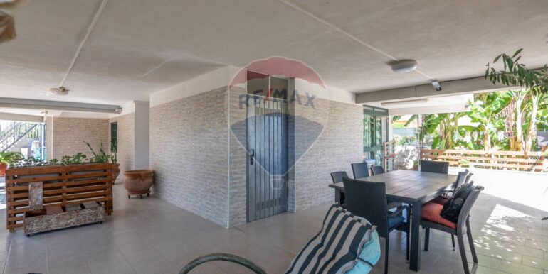 20250915142228-977999-12