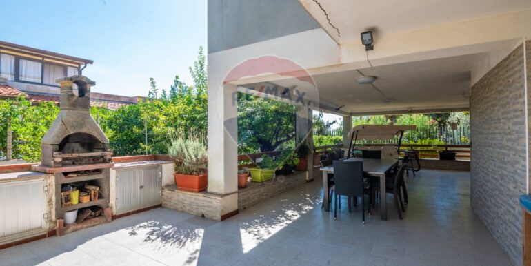 20250915142302-977999-17