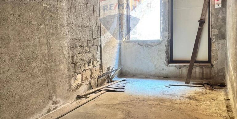 20250915160213-983242-7