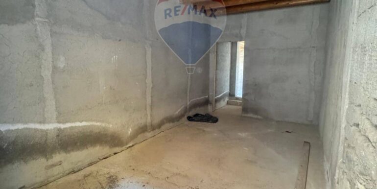 20250915160240-983242-12