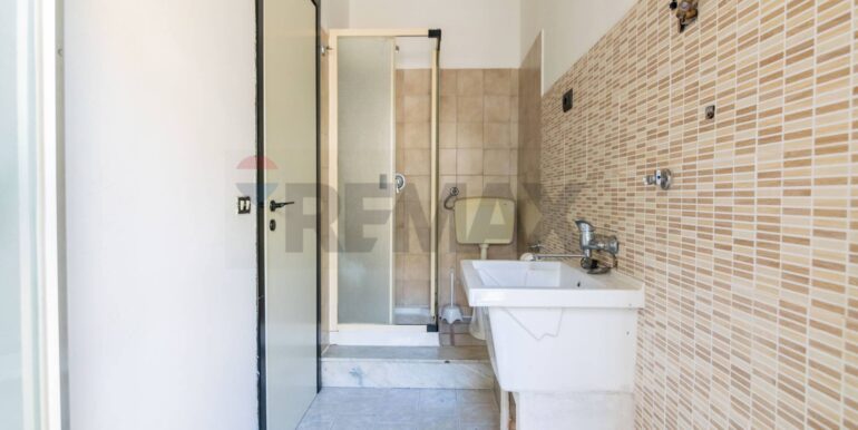 20250915225002-983382-16