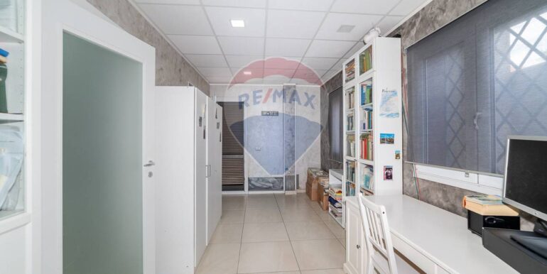 20250916152812-983488-19