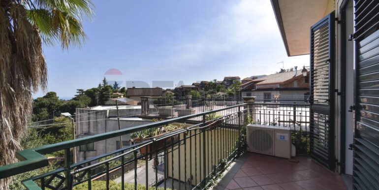 20250917184909-983785-4