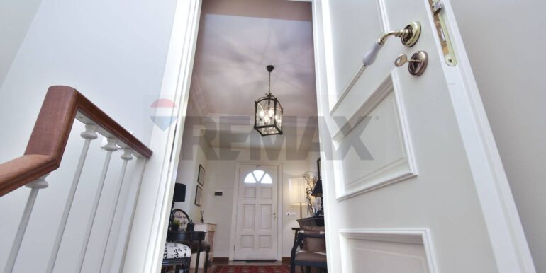 20250917184958-983785-15