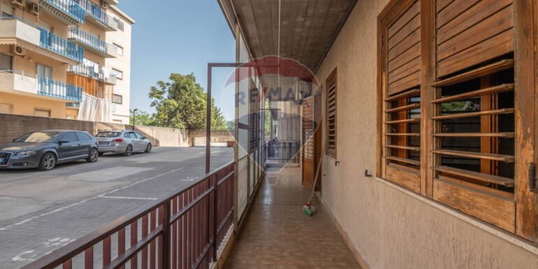 20250917214613-977702-29