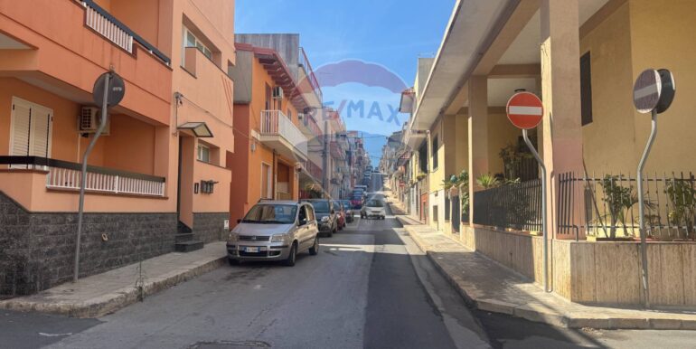 20250918100153-983827-3