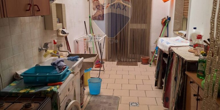 20250918202648-985779-16