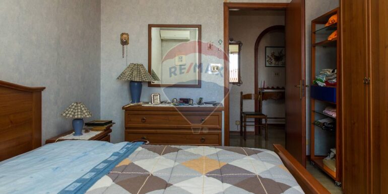 20250918215529-985781-14