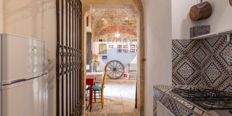 2025091885713-980048-16