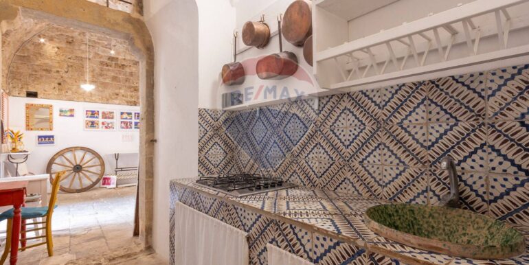 2025091885717-980048-17