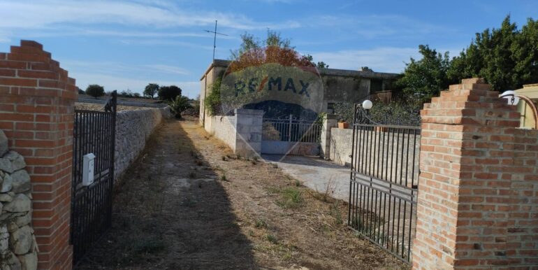 2025091902456-985775-2