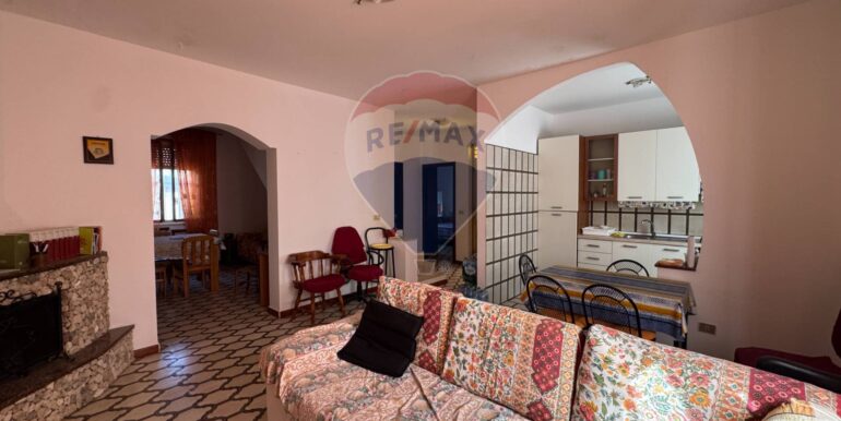 20250919183346-985976-3