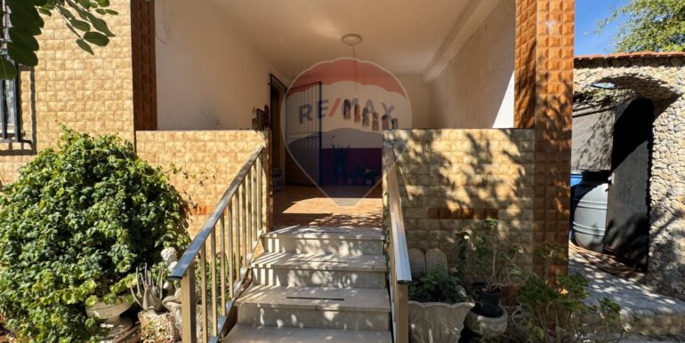 20250919183410-985976-11