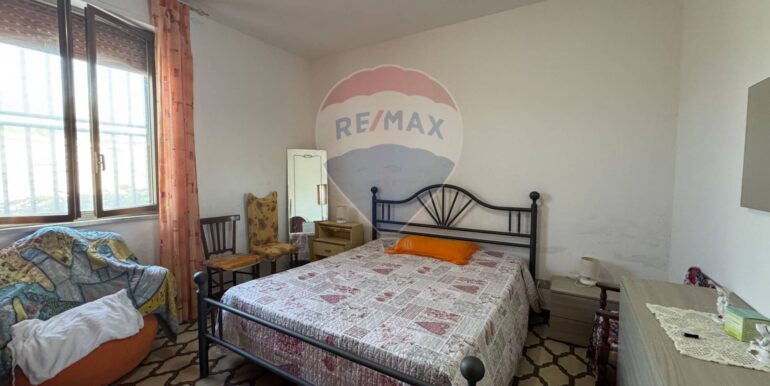 20250919183524-985976-32