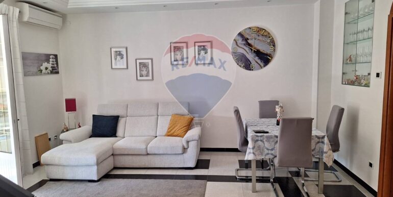 2025092085857-986018-3