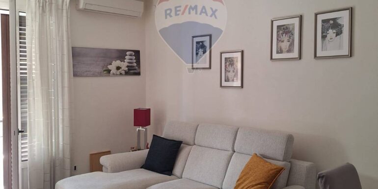 2025092085900-986018-4