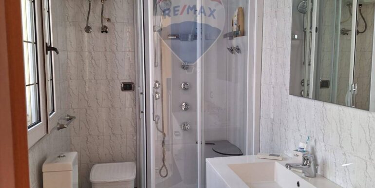 2025092085947-986018-19