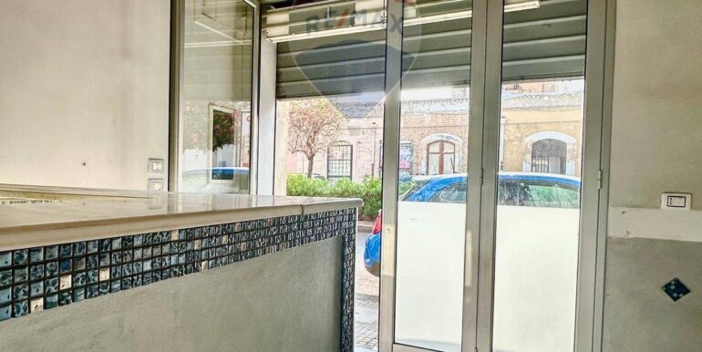 20250921201803-986093-13