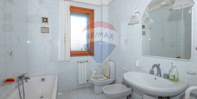 2025092195007-983191-36