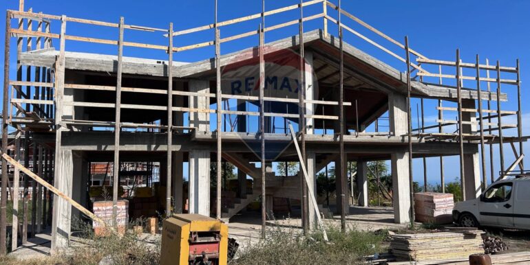 20250922180155-919296-82