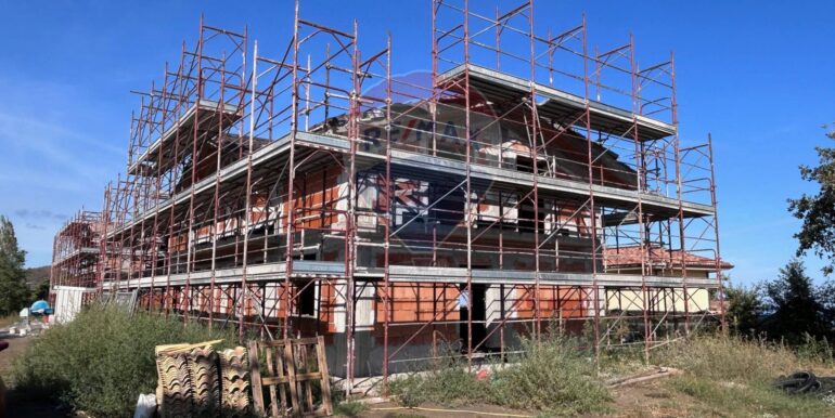 20250922180206-919296-85