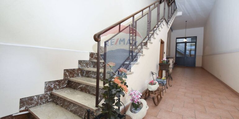 20250923100555-981196-11