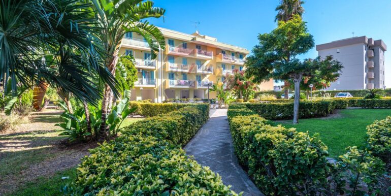 20250923101213-986004-3