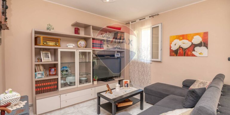 20250923101228-986004-7