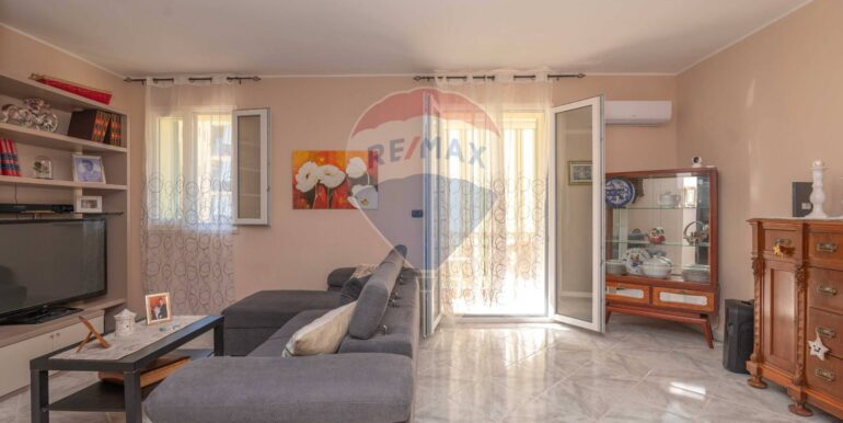 20250923101238-986004-10