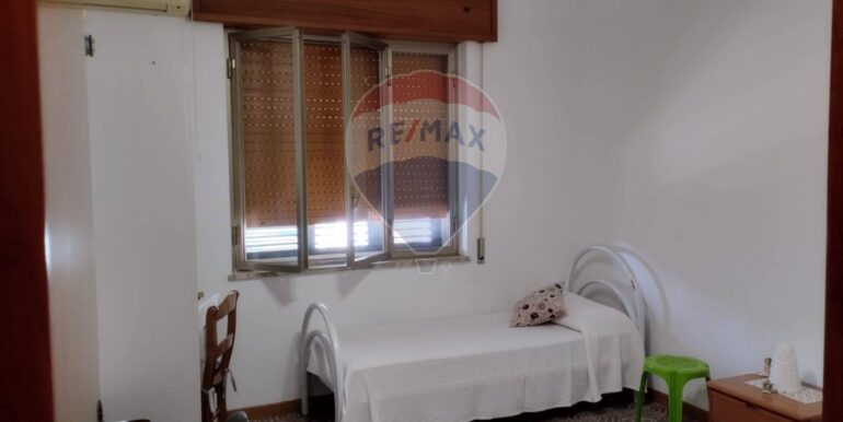 20250923230849-986645-3