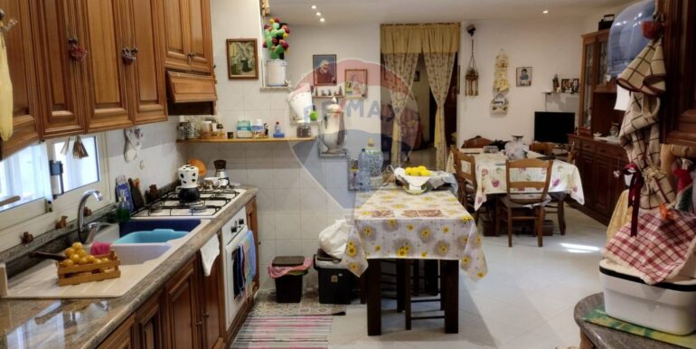 20250923230941-986645-18