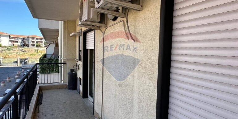 20250924174802-987085-15