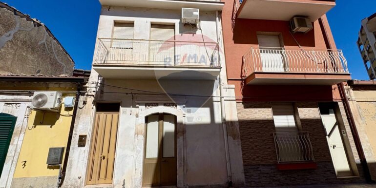 20250925190643-986480-21