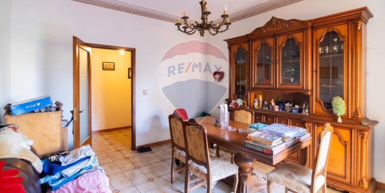 20250926180035-987735-17