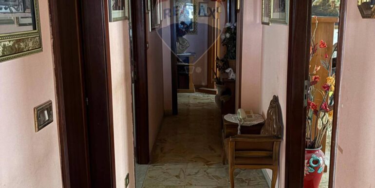 20250926180404-985911-7