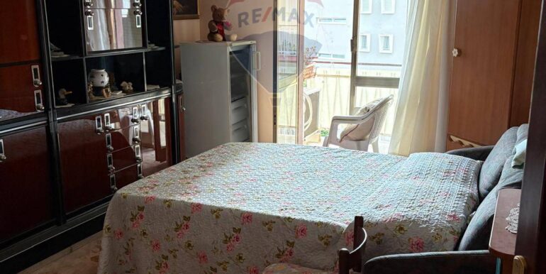 20250926180415-985911-11