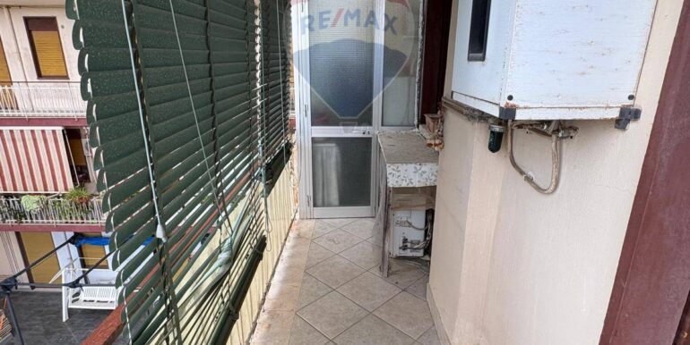 20250926180418-985911-12